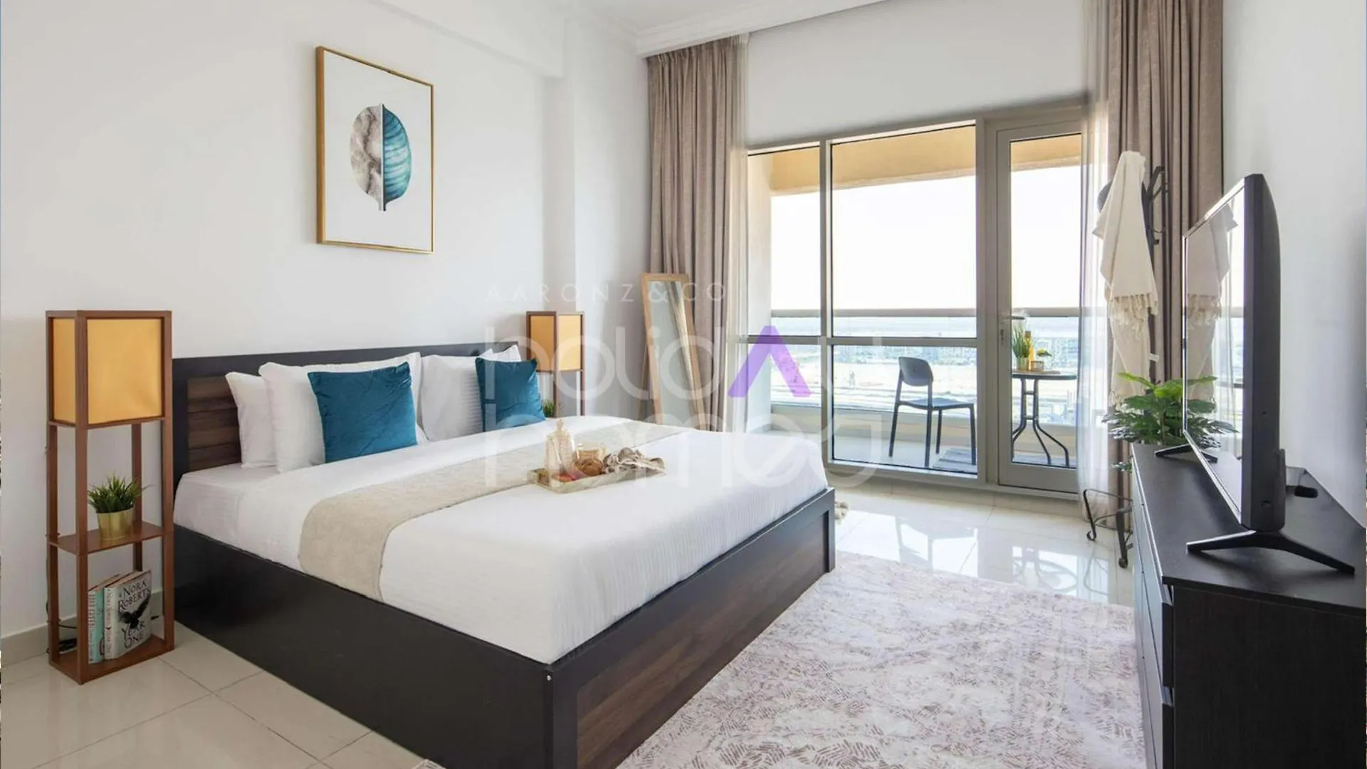 Spacious 1Br Residences At Business Central ドバイ